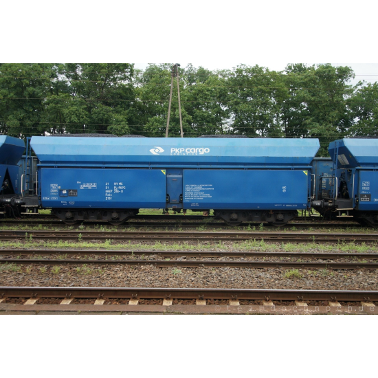 Zestaw 3 wagonów Falns, PKP Cargo z ładunkiem Roco 76046